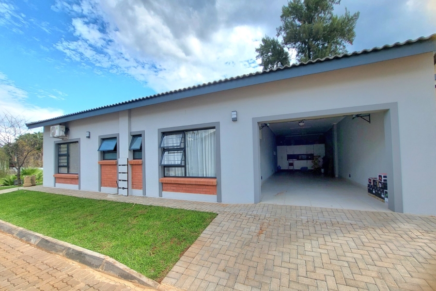 2 Bedroom Property for Sale in Meerhof North West